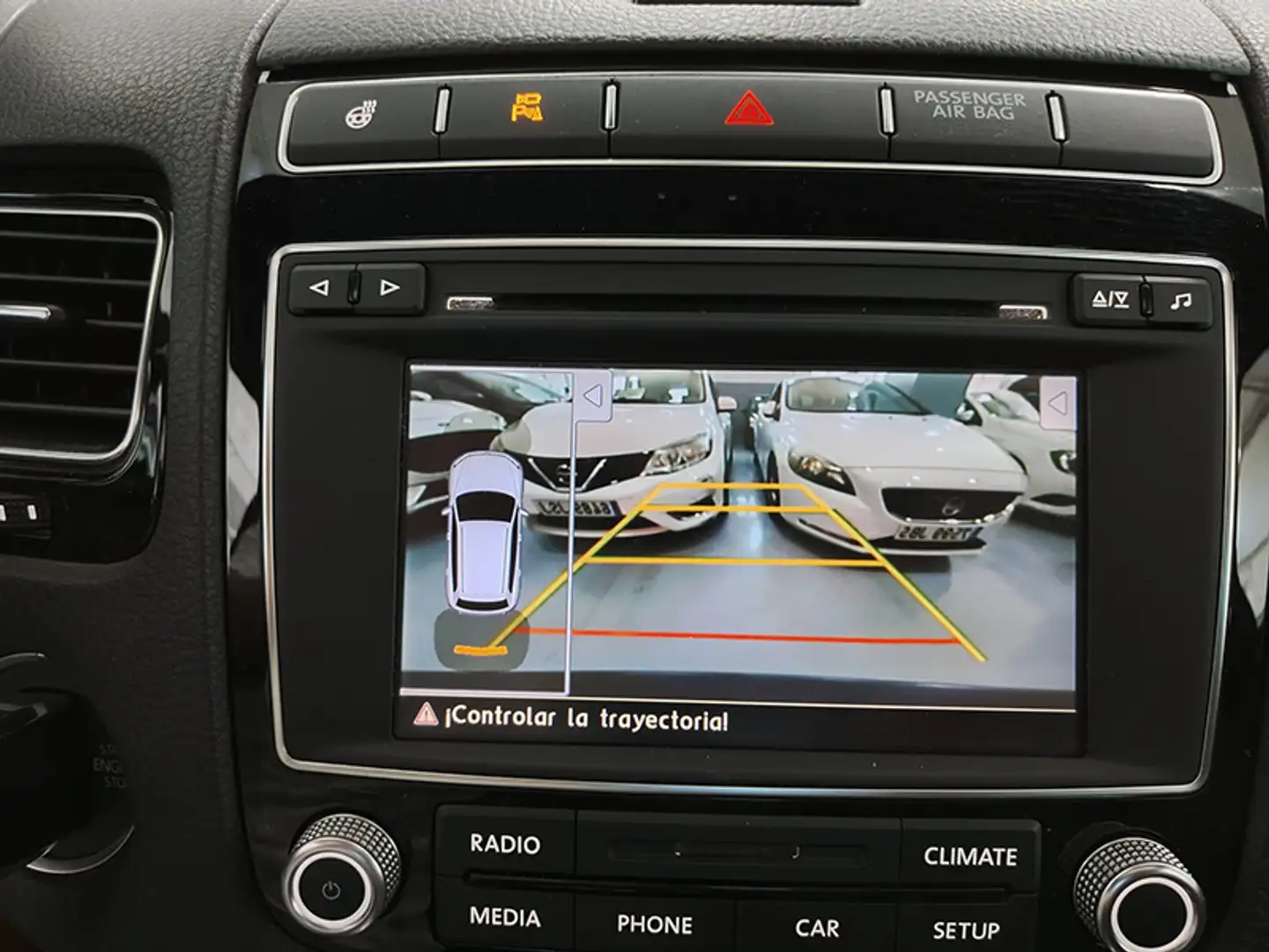 Foto Volkswagen Touareg Volkswagen Touareg R-Line 3.0 TDI BMT (204 CV) Tiptronic