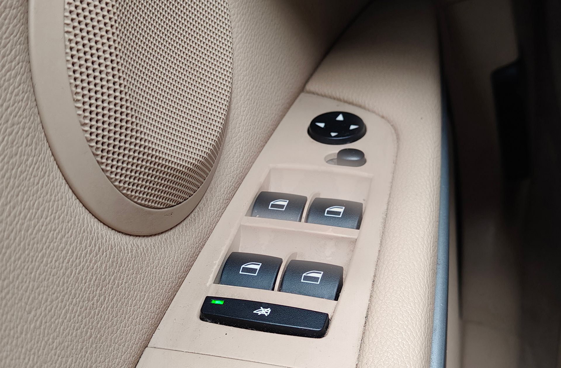 BMW Serie 3 318d - foto 29