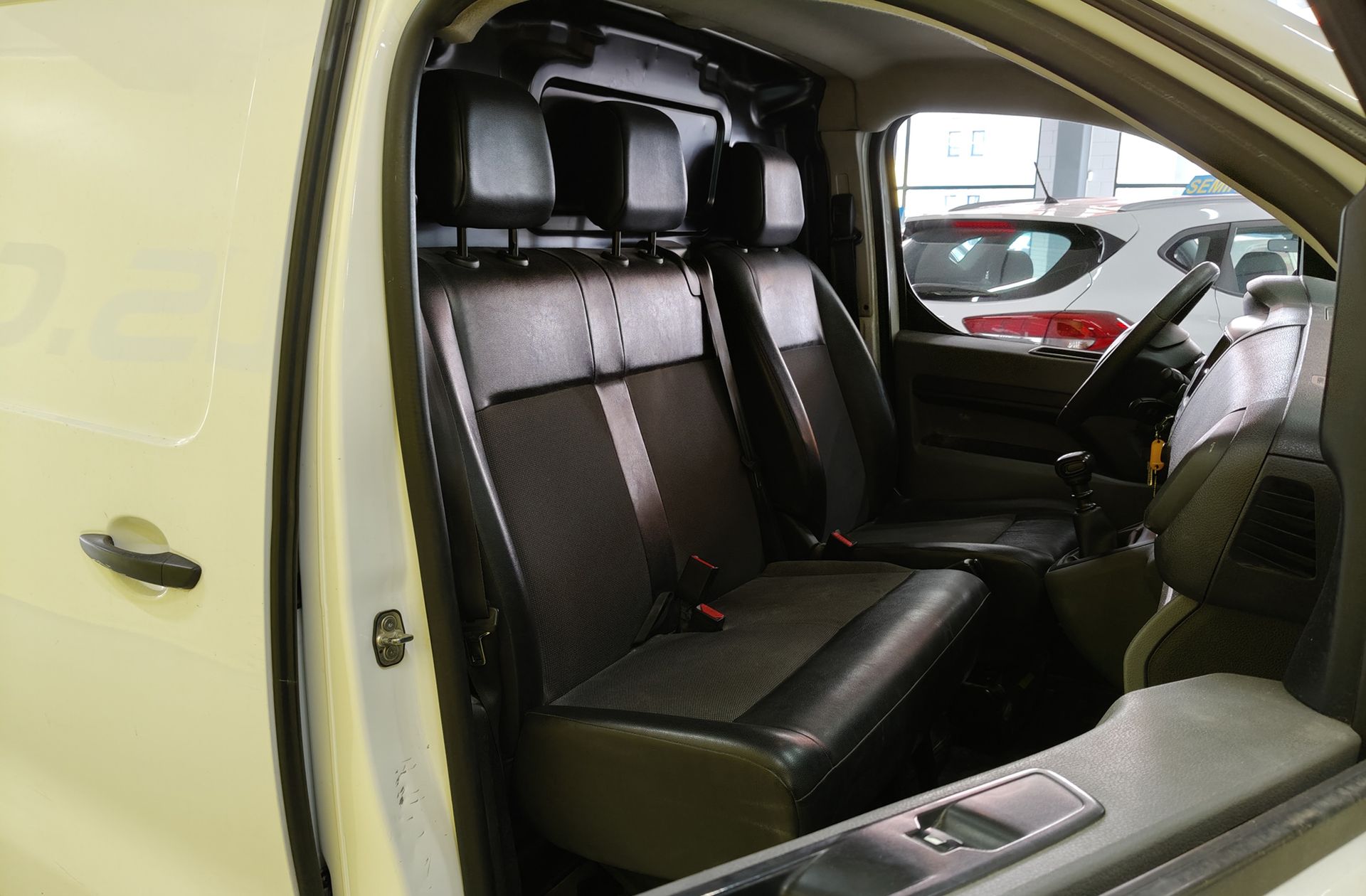 Peugeot Expert Furgon BlueHDi 100 Pro Standard - foto 14