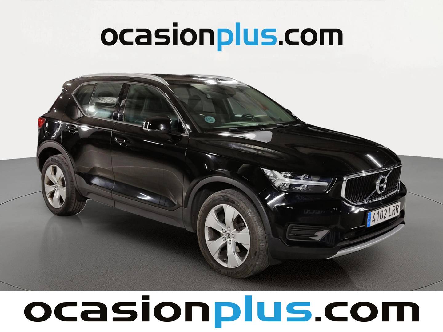 Foto delantera Volvo XC40 Volvo XC40 T3 Momentum Pro Auto (163 CV) derecha