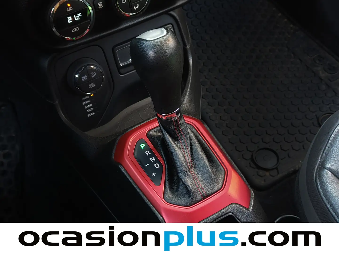 Foto Jeep Renegade Jeep Renegade 2.0 Multijet Trailhawk 4x4 AD Low Auto (170 CV)