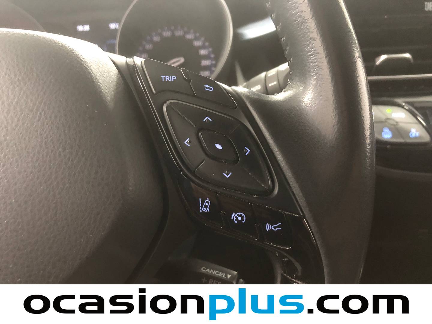 Foto Toyota C-HR Toyota C-HR 180H Advance Luxury (184 CV)