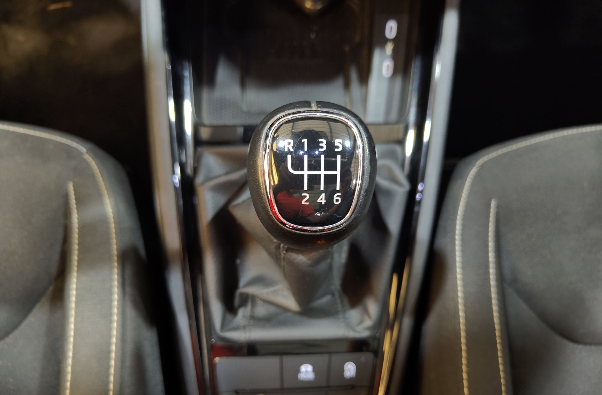 Škoda Scala 1.5 TSI Monte Carlo - foto 6