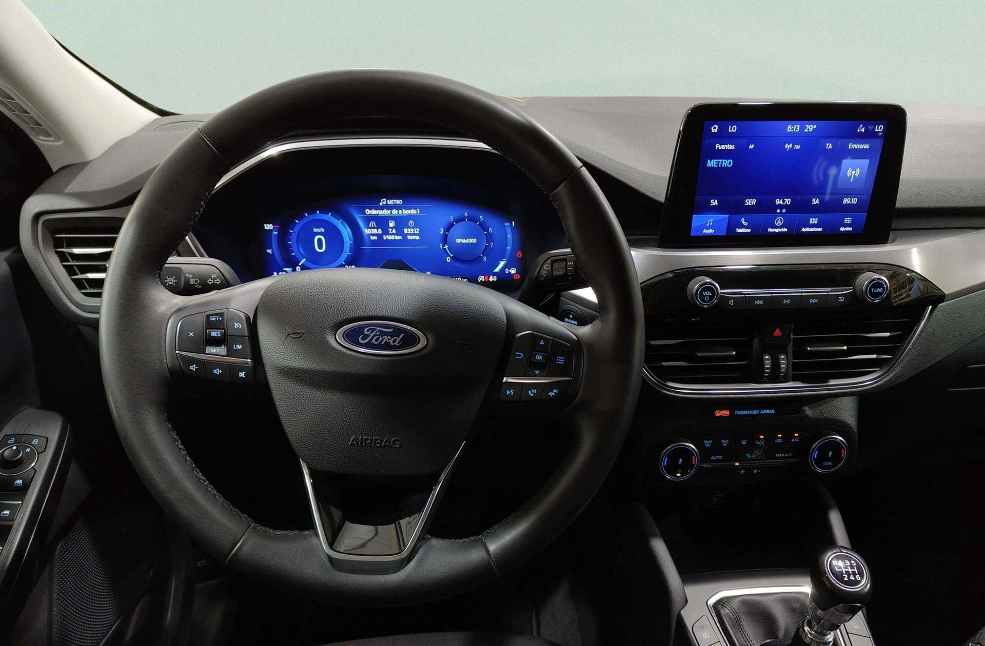 Ford Kuga 1.5 EcoBoost Titanium 4x2 - foto 25