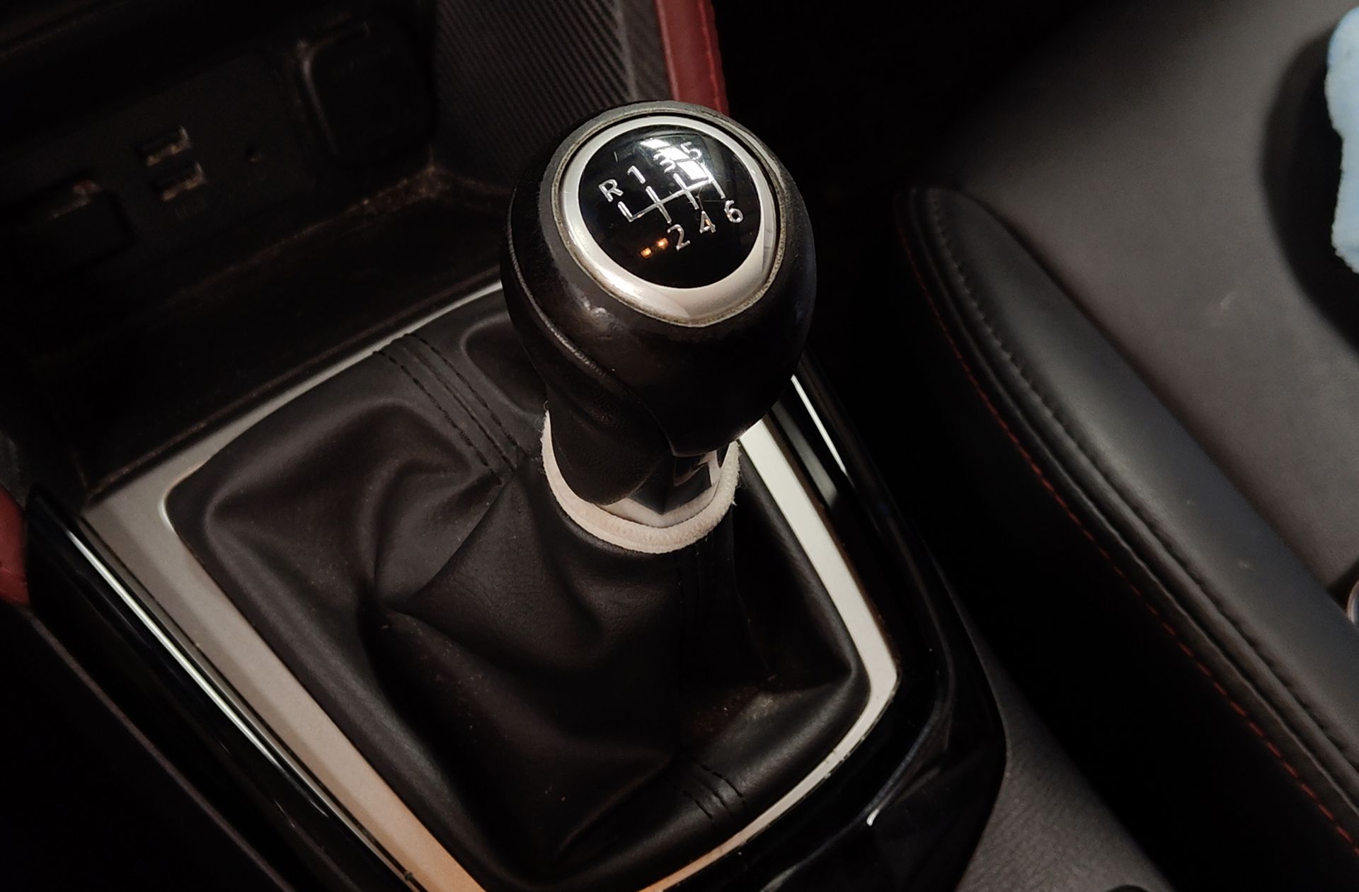 Mazda CX-3 1.5 DE Skyactiv Luxury 2WD - foto 6