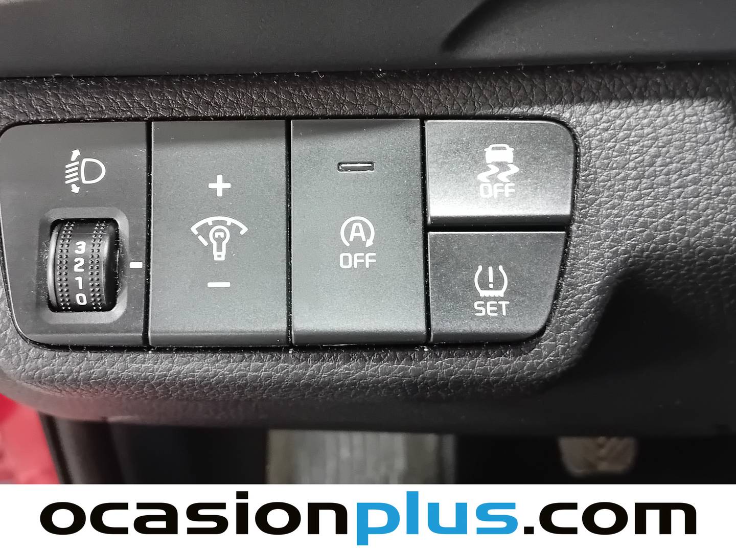 Equipamiento del KIA Stonic KIA Stonic 1.0 T-GDi MHEV Concept Plus (100 CV)