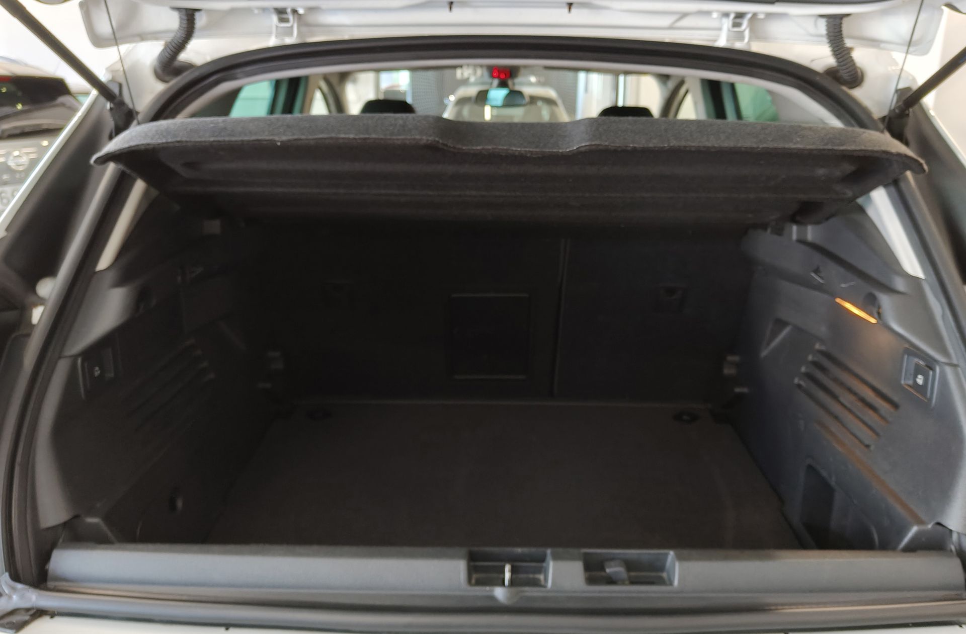 Peugeot 3008 PureTech 130 Allure - foto 14