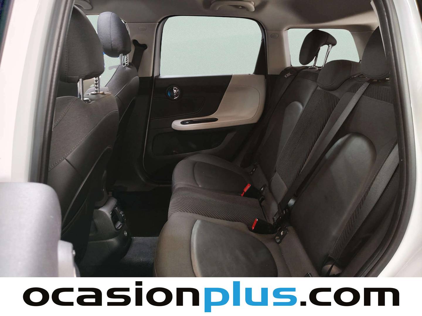 Foto asientos traseros Mini Countryman Mini MINI Countryman Cooper D (150 CV)
