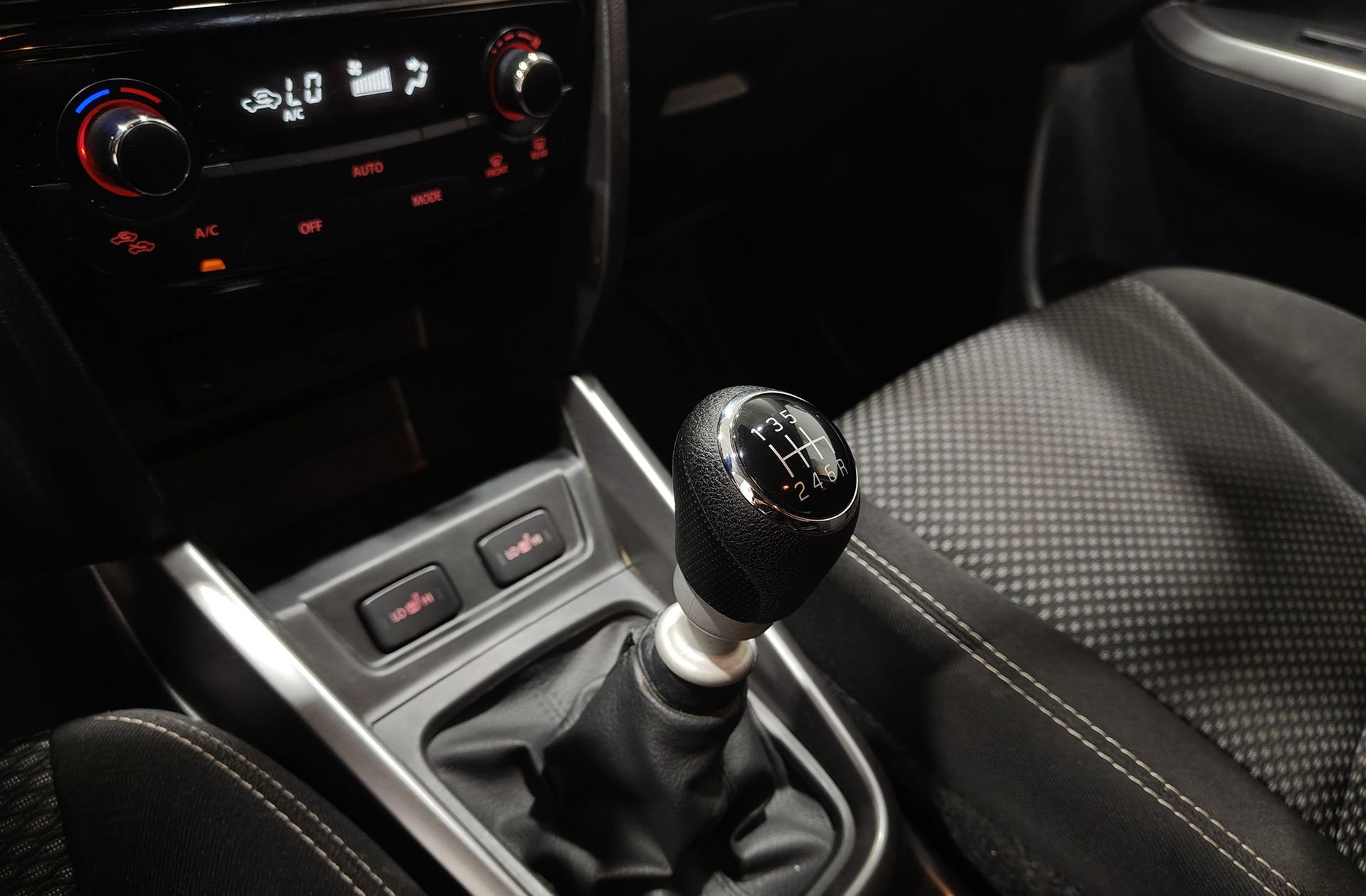 Suzuki Vitara 1.4 Turbo Mild Hybrid GLE - foto 5