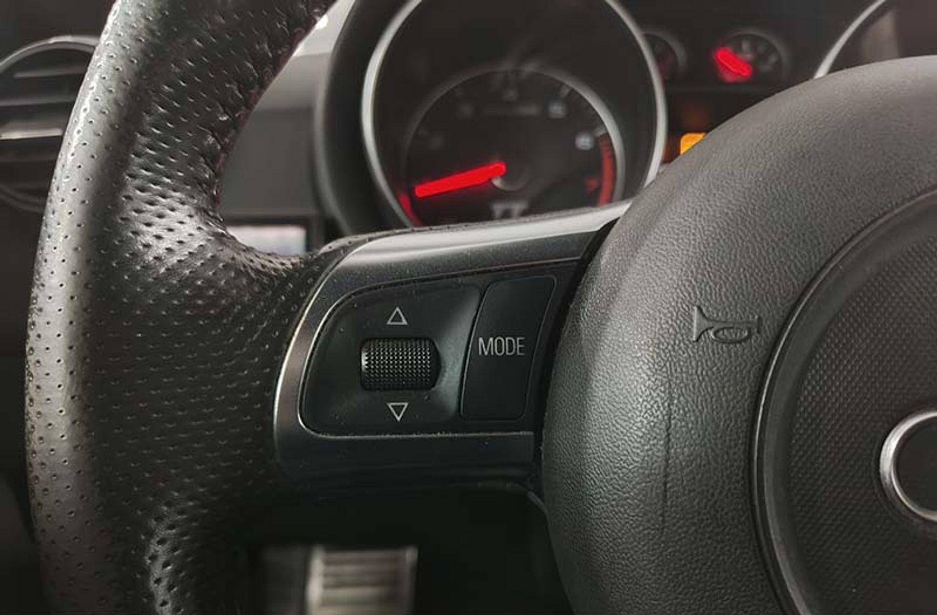 Audi TT Coupe 1.8 TFSI Pack S-Line - foto 26