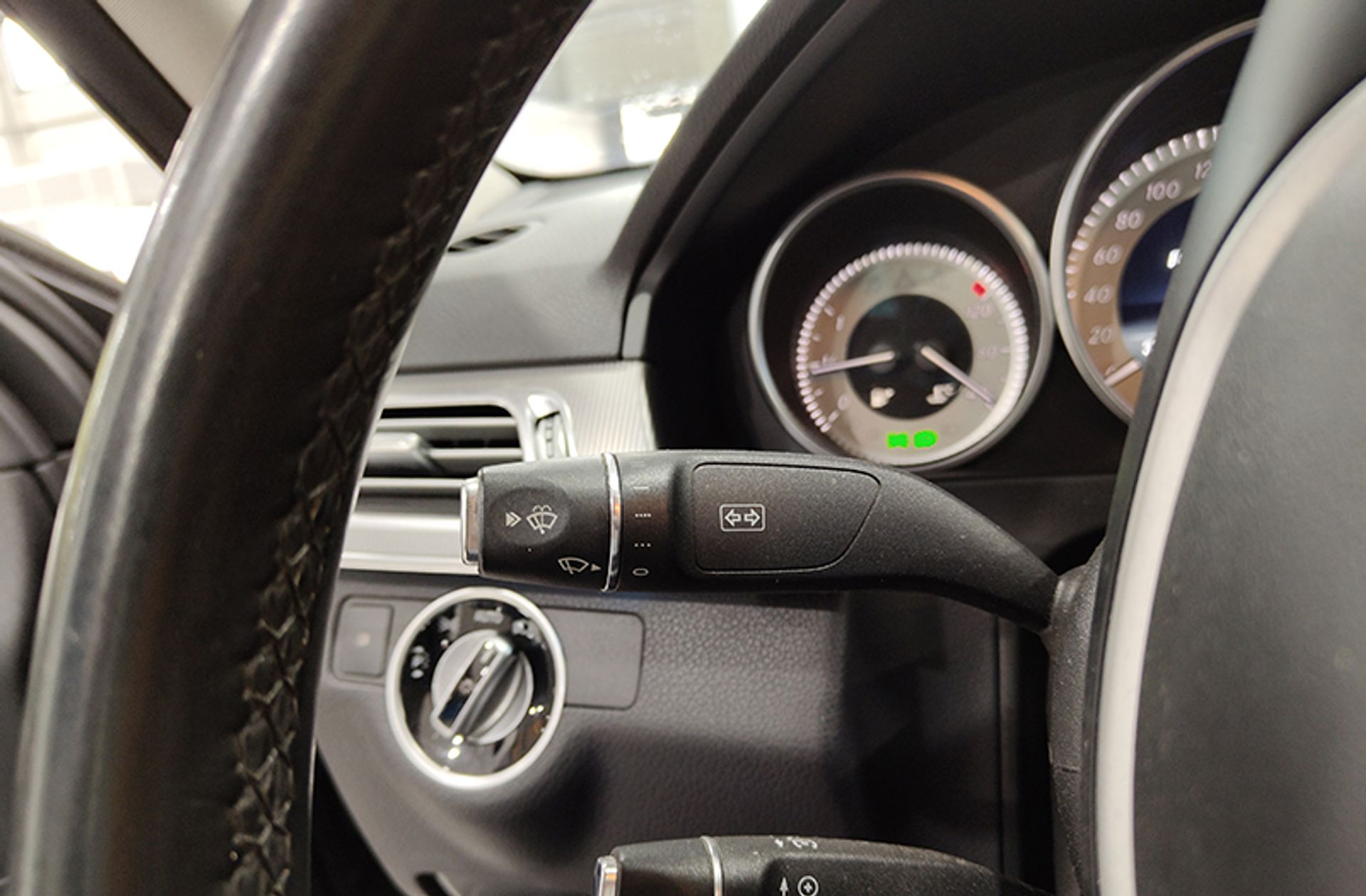 Mercedes-Benz Clase E 220 BlueTEC 4MATIC - foto 24
