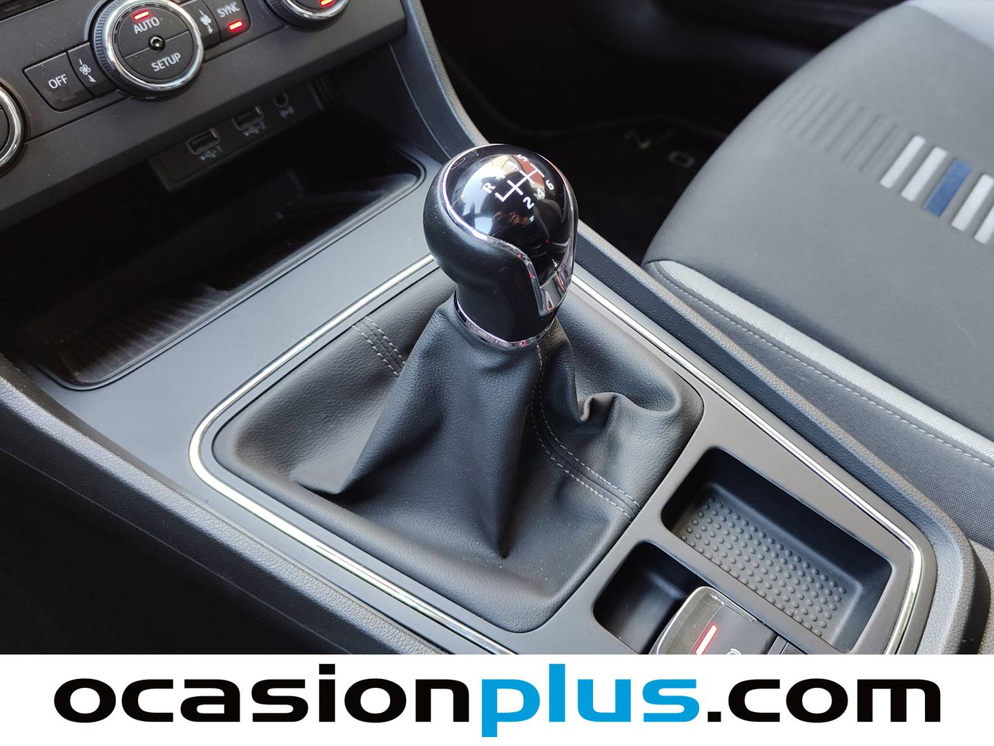 Seat León Seat León 1.5 TSI S&S Style Visio Edition (130 CV) de segunda mano