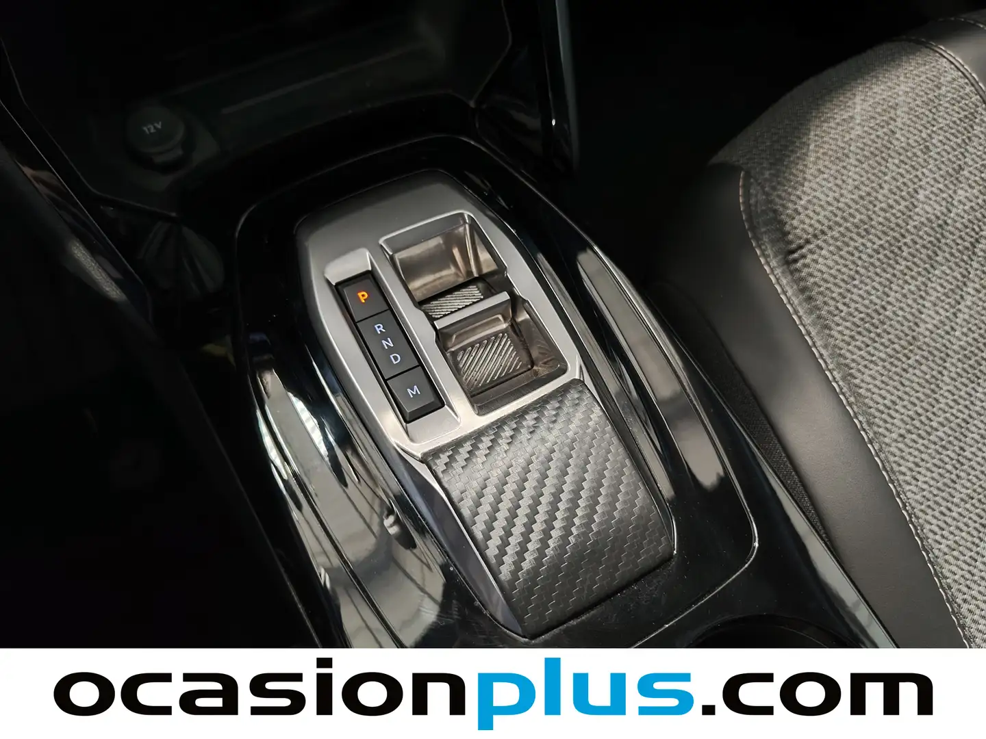 Foto Peugeot 2008 Peugeot 2008 Allure Hybrid eDCS6  (145 CV)