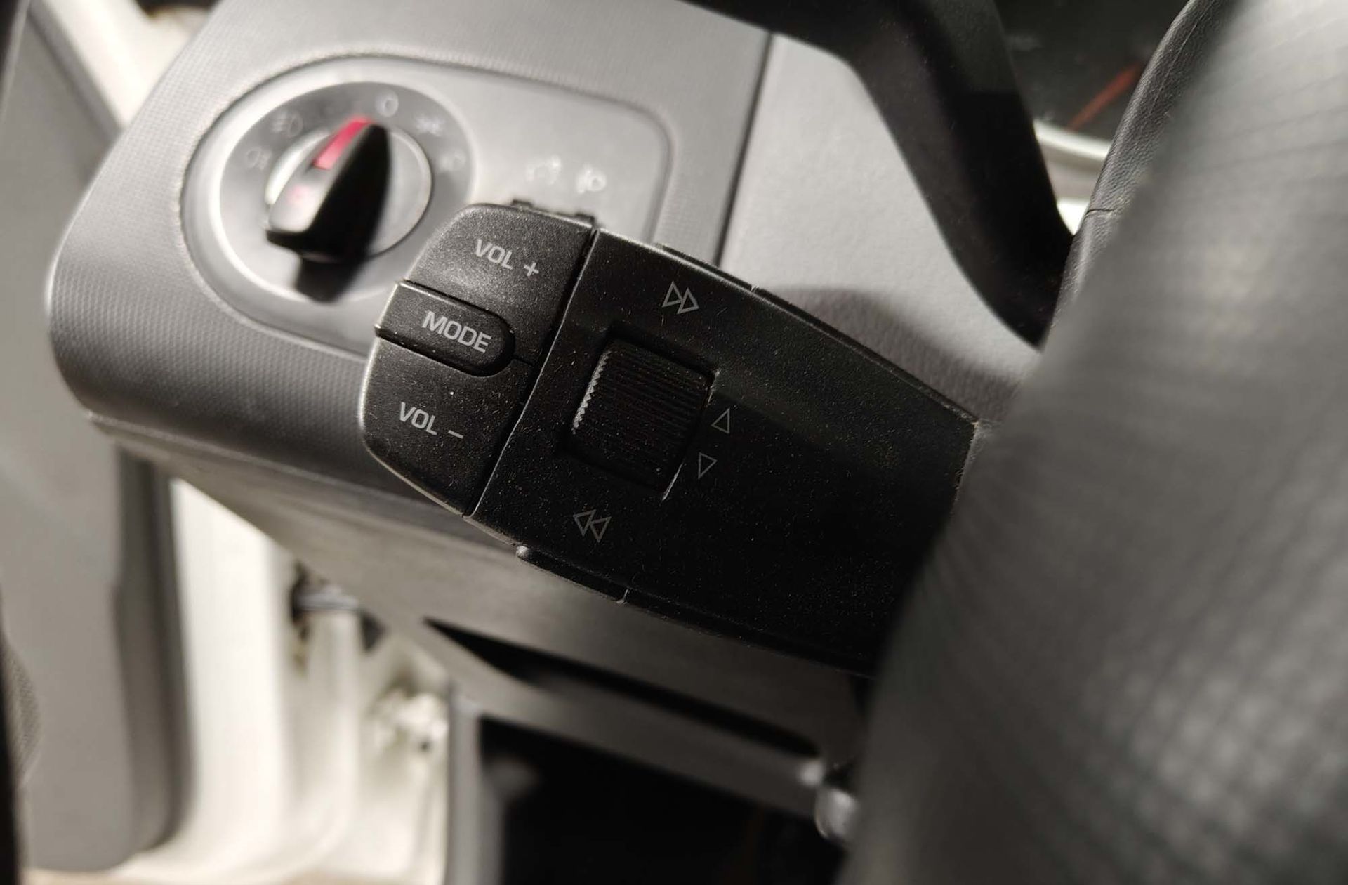 SEAT Ibiza 1.6 TDI DPF Style - foto 21