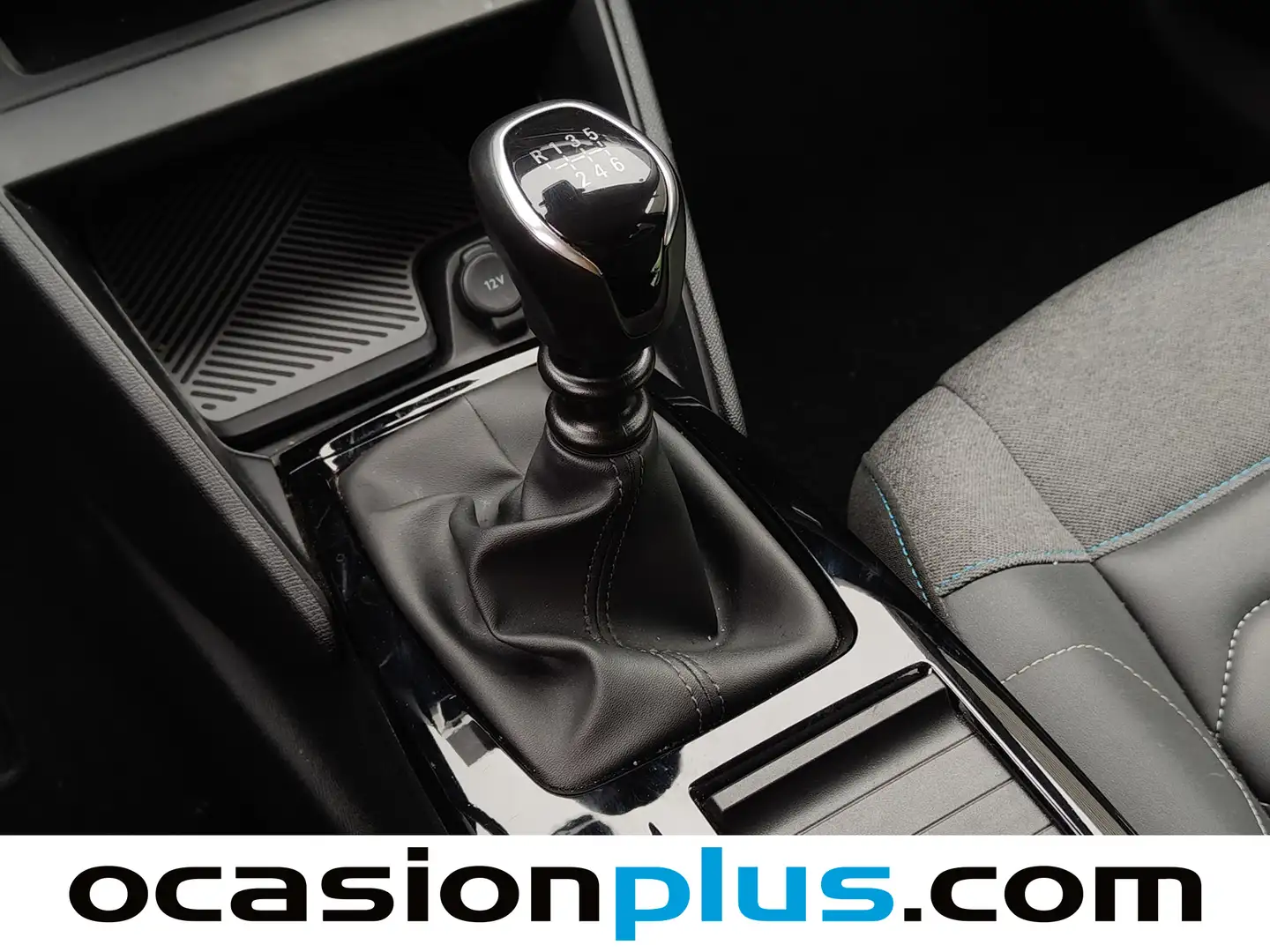 Foto Citroën C4 Citroen C4 PureTech 130 S&S Shine (130 CV)