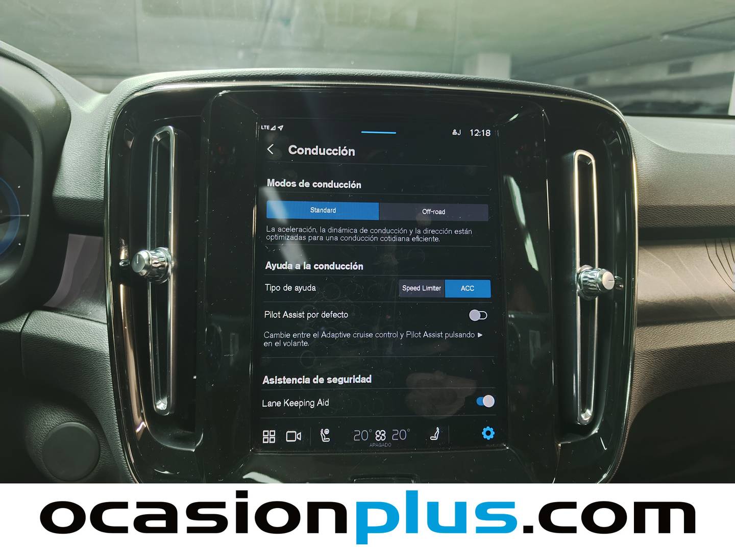 Foto Volvo C40 Volvo C40 Eléctrico Recharge Twin Ultimate AWD AT (408 CV)