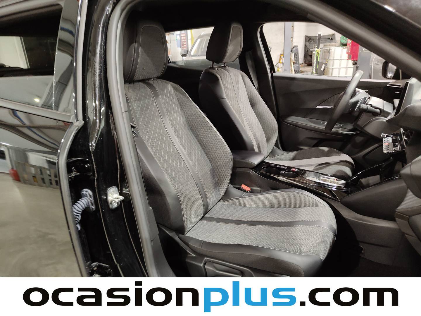 Peugeot 2008 Peugeot 2008 Allure Hybrid eDCS6  (136 CV) híbrido