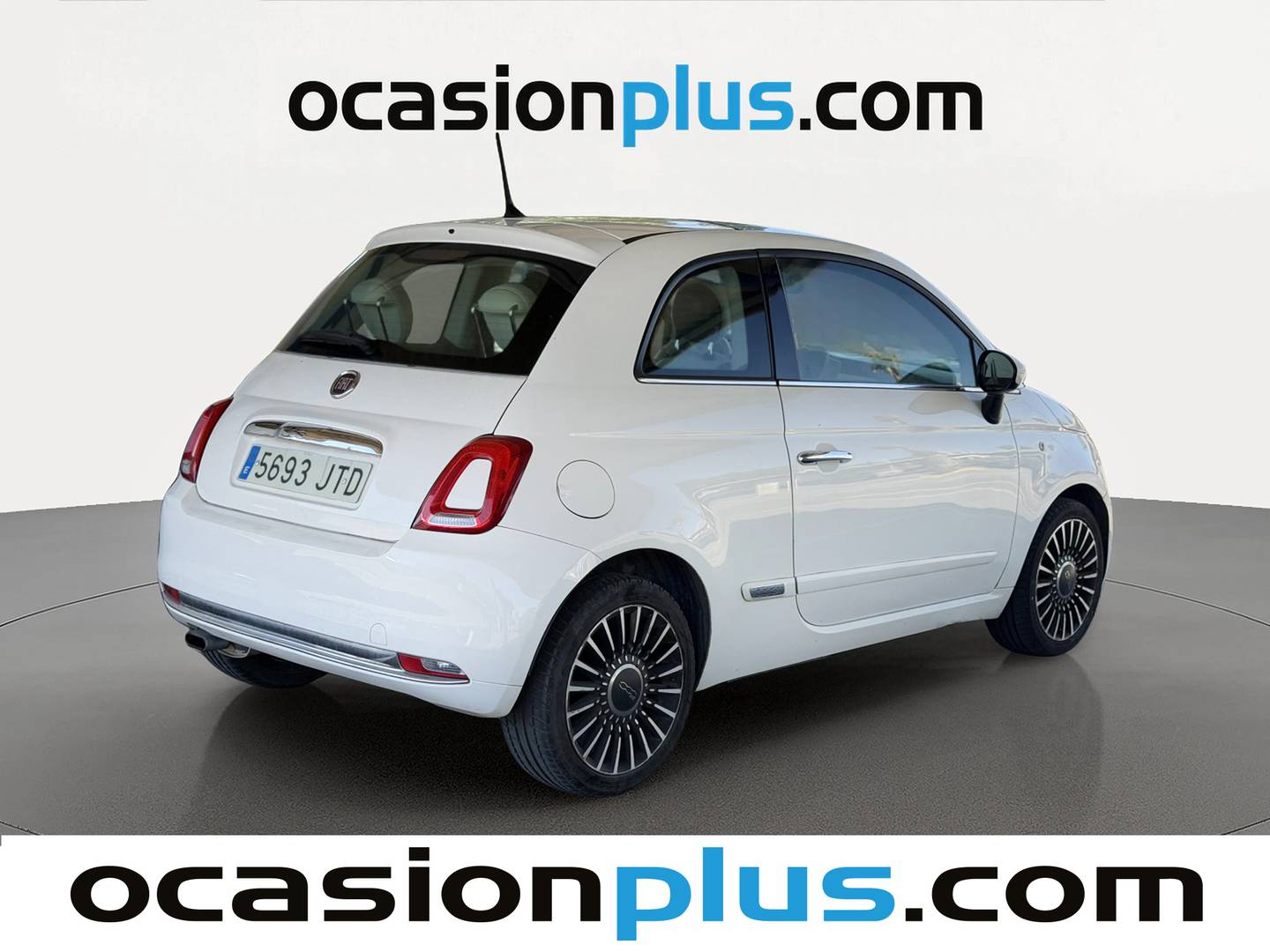 Foto trasera Fiat 500 Fiat 500 1.2 8v Lounge  (69 CV) derecha