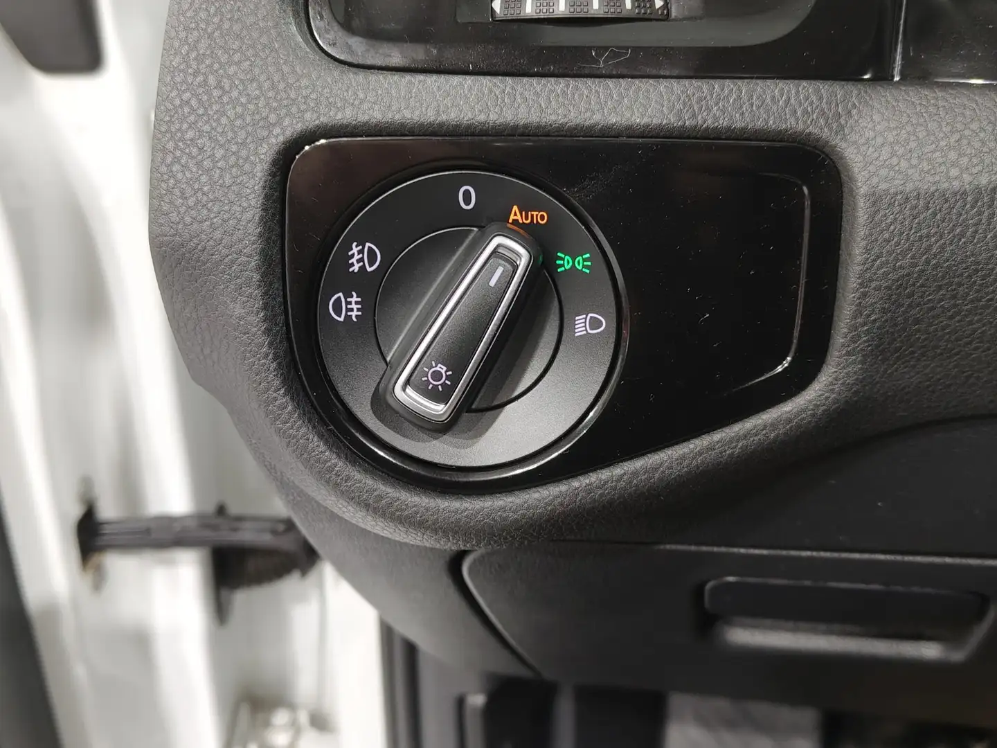 Foto Volkswagen Golf Volkswagen Golf Sport 2.0 TDI CR BMT (150 CV)