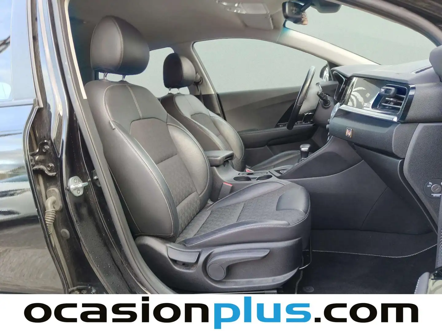 Foto KIA Niro Kia Niro 1.6 GDi PHEV Híbrido Emotion (141 CV)