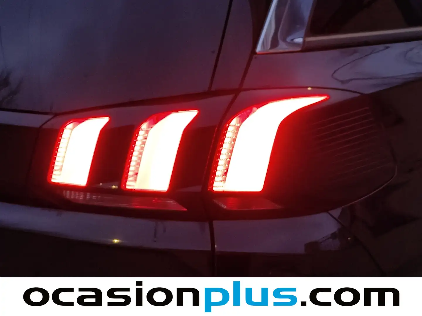 Foto Peugeot 5008 Peugeot 5008 PureTech 130 S&S Allure Pack EAT8 (130 CV) 7 Plazas