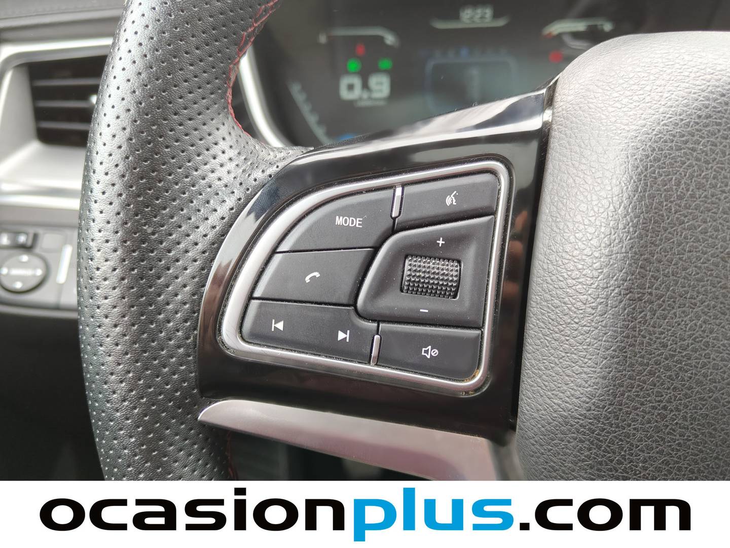 Foto SWM G01 SWM G01 1.5T Luxury (131 CV)