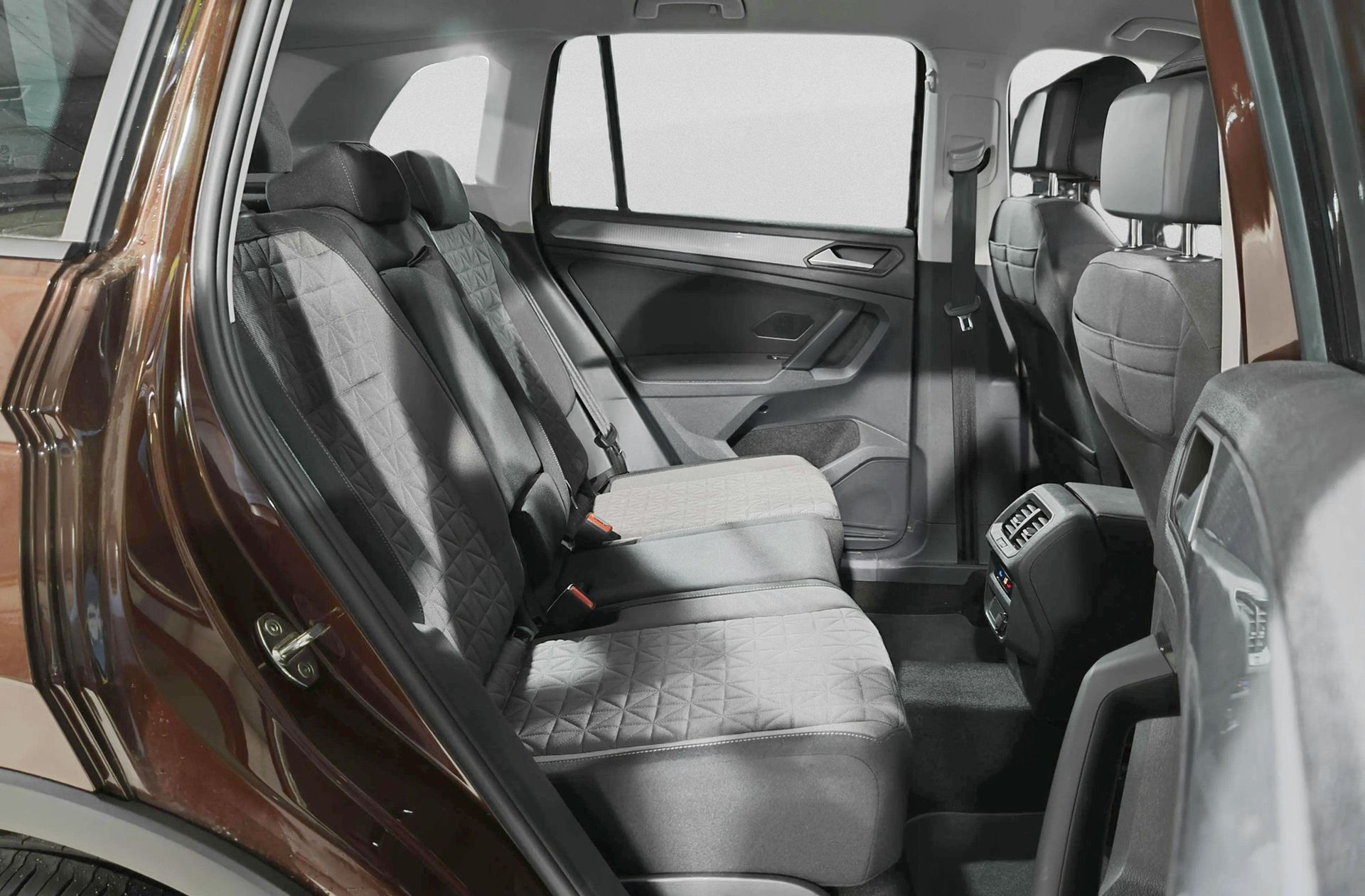 Volkswagen Tiguan Life 2.0 TDI DSG - foto 20