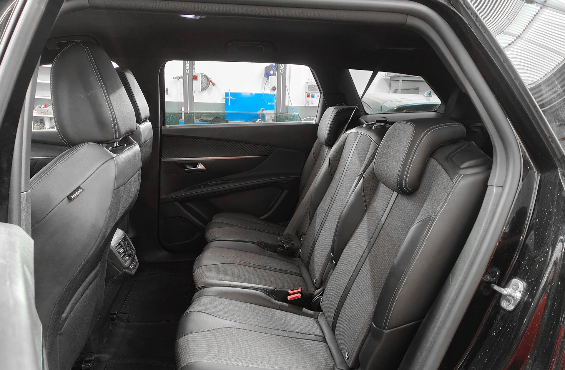 Peugeot 5008 1.2 Allure Pack eDCS6 7 plazas - foto 13