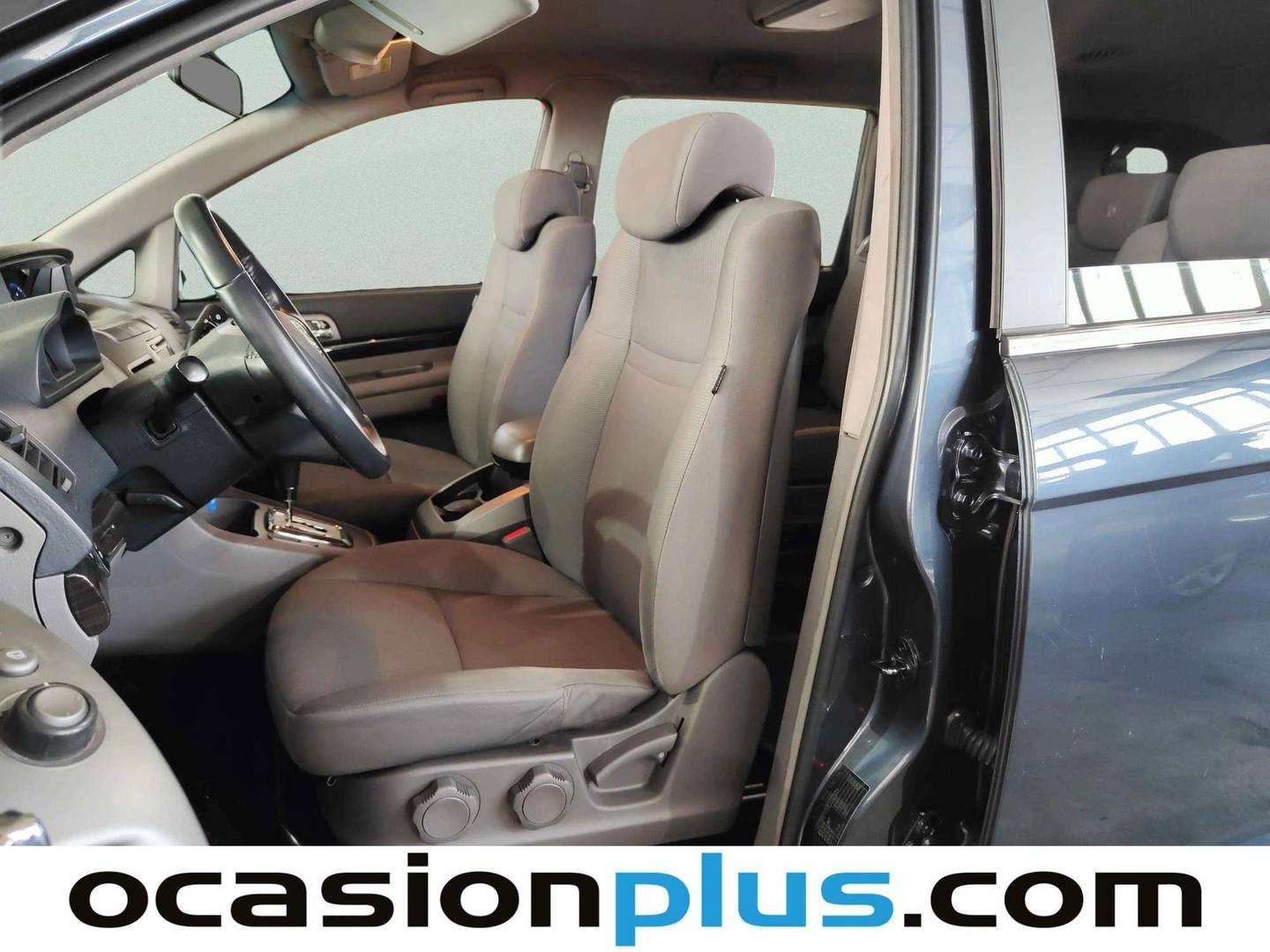 Foto asientos traseros SsangYong Rodius SsangYong Rodius D22T Premium Auto (178 CV) 7 Plazas