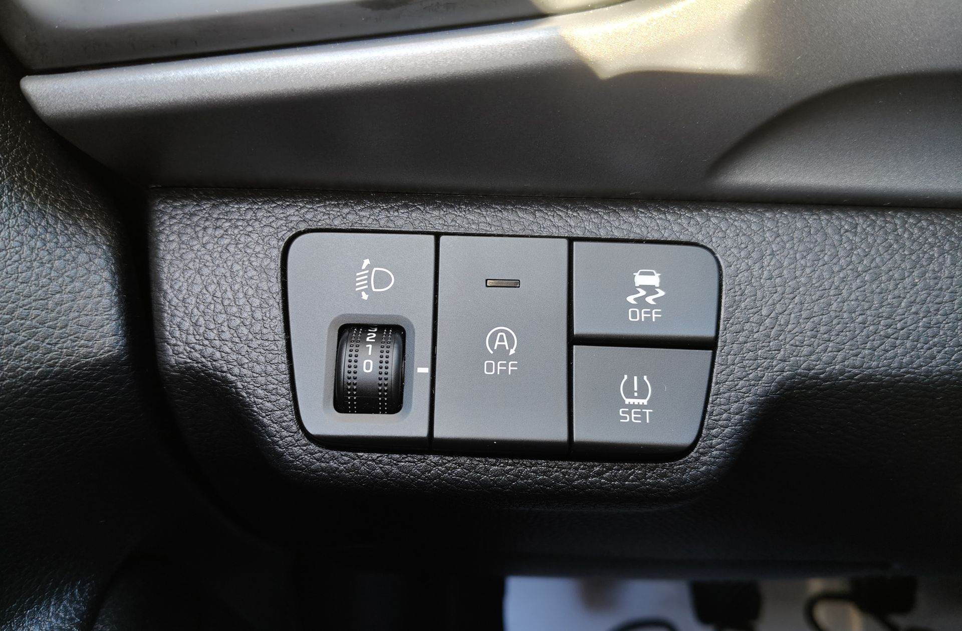 Kia Stonic 1.2 DPi Concept - foto 26