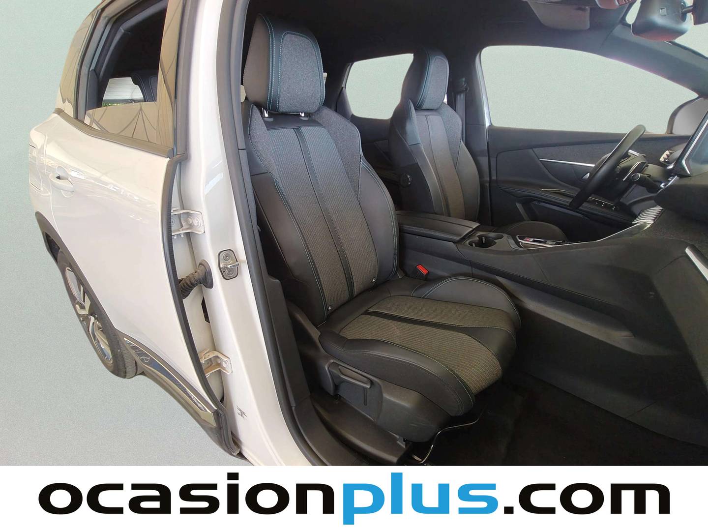 Foto Peugeot 3008 Hybrid Peugeot 3008 300 Allure Pack e-EAT8 (300 CV)