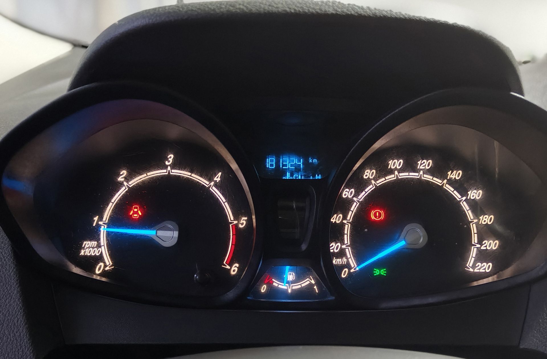 Ford Tourneo Courier 1.5 TDCi Ambiente - foto 17