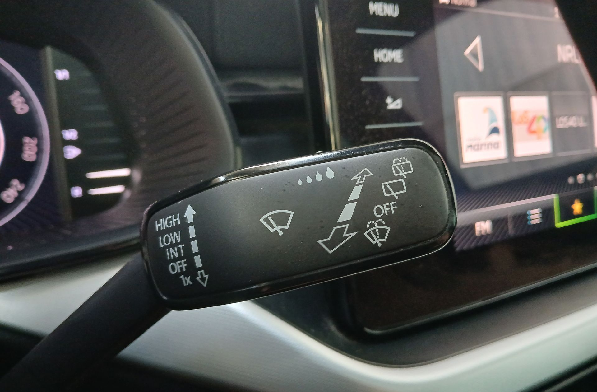 Škoda Kamiq 1.0 TSI Sport - foto 28