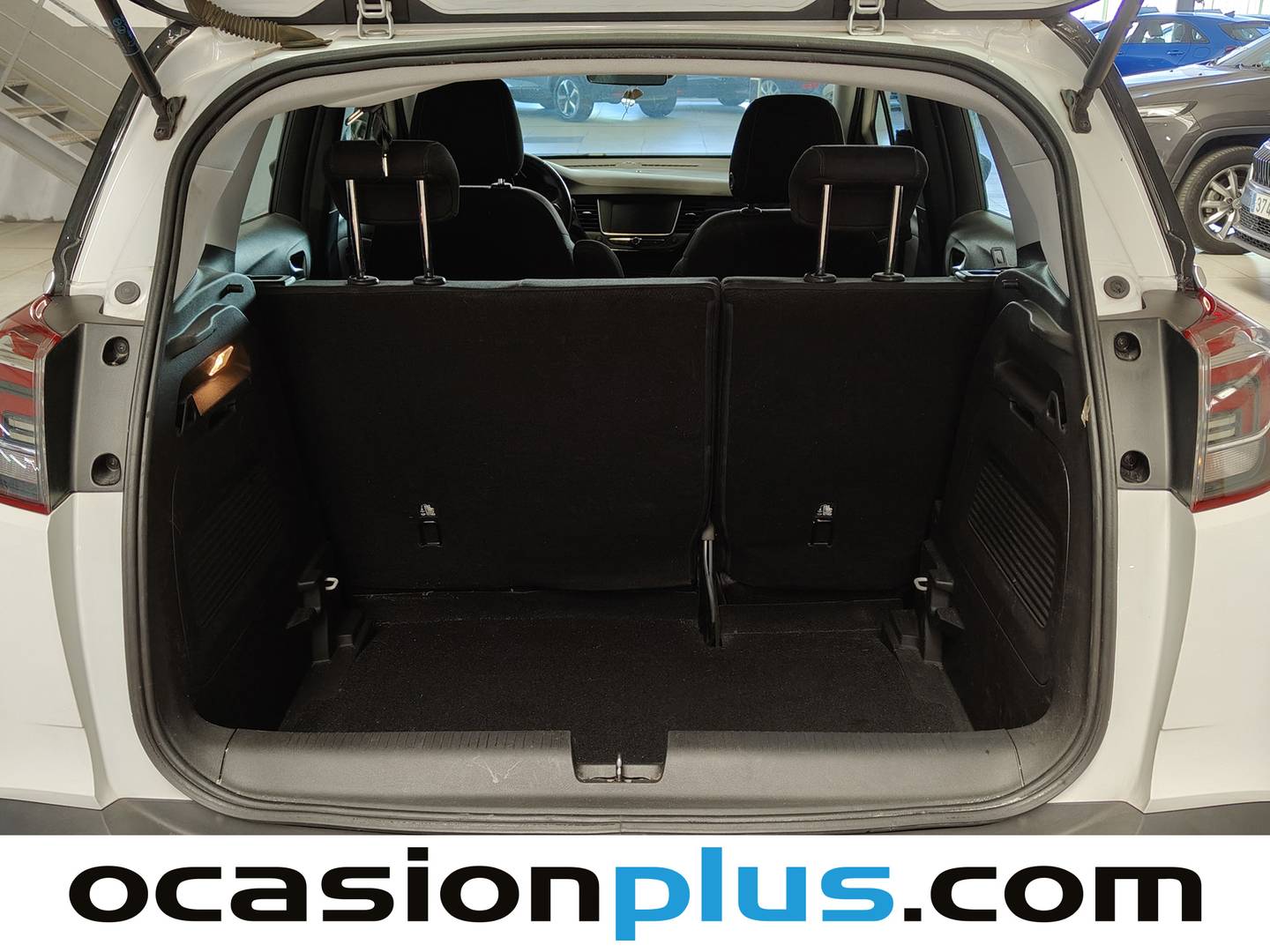 Fotos maletero Opel Crossland X Opel Crossland X 1.2 S&S Design Line 120 Aniversario (110 CV)