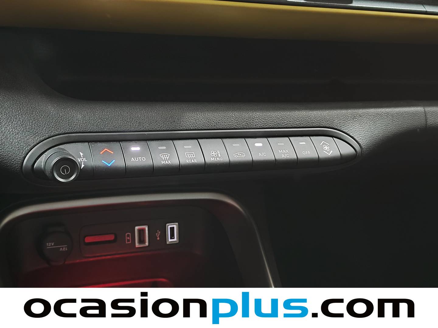 Foto Jeep Avenger Jeep Avenger 1.2 G Summit (100 CV)