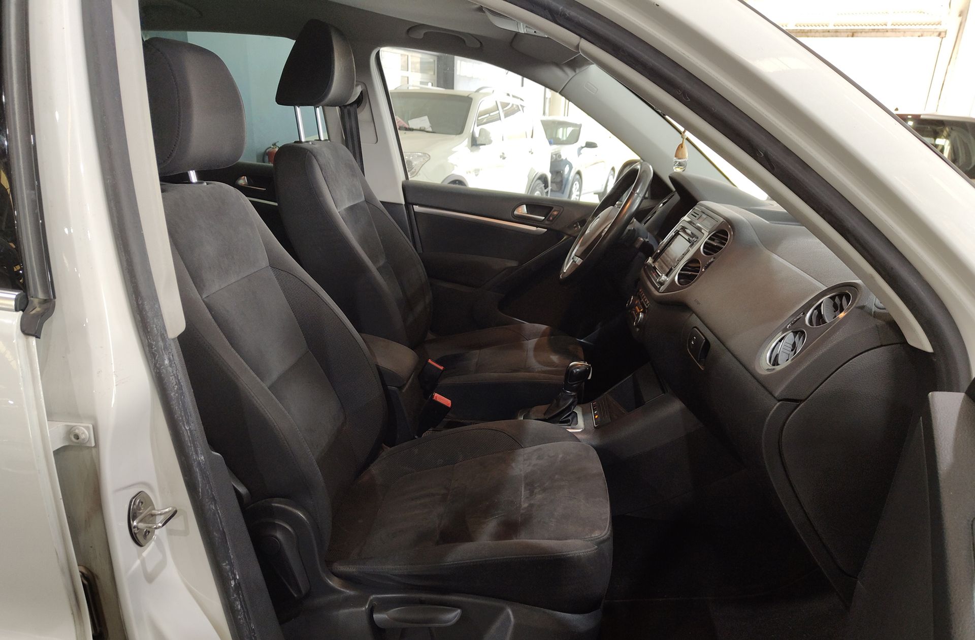 Volkswagen Tiguan Sport 2.0 TDI BMT 4Motion DSG - foto 17