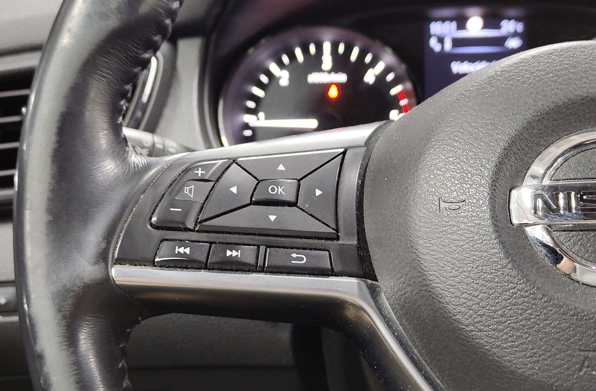 Nissan X-Trail dCi 150 Tekna 4x2 - foto 36