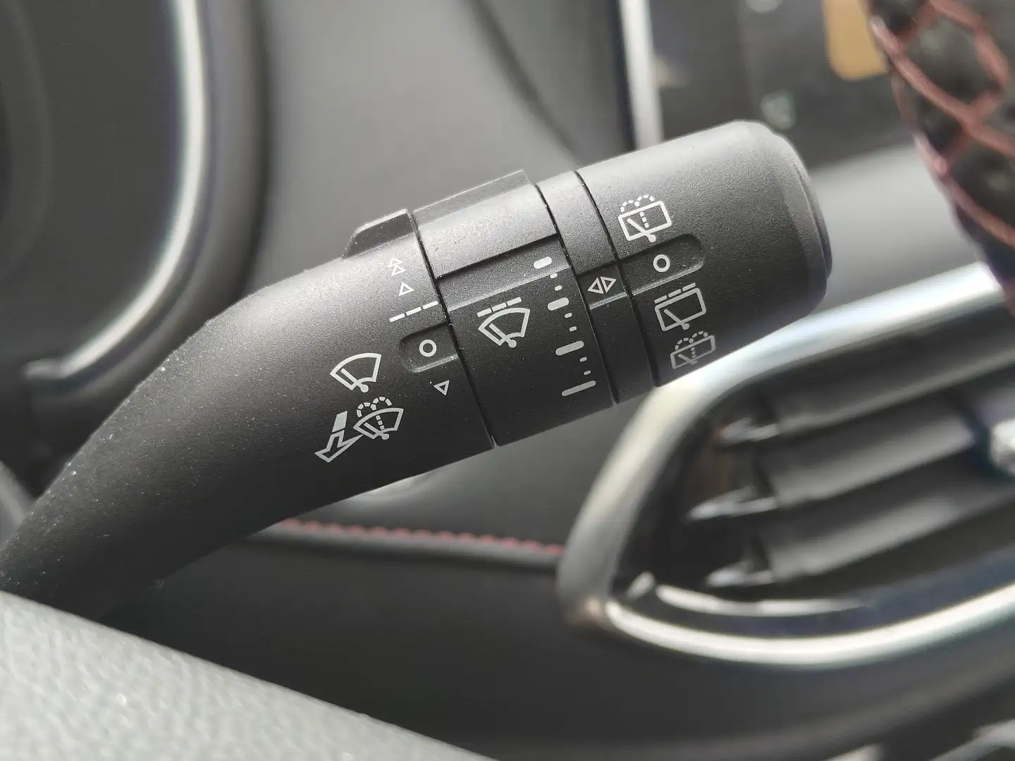 Foto MG HS MG eHS 1.5 T-GDI PHEV Luxury (258 CV)