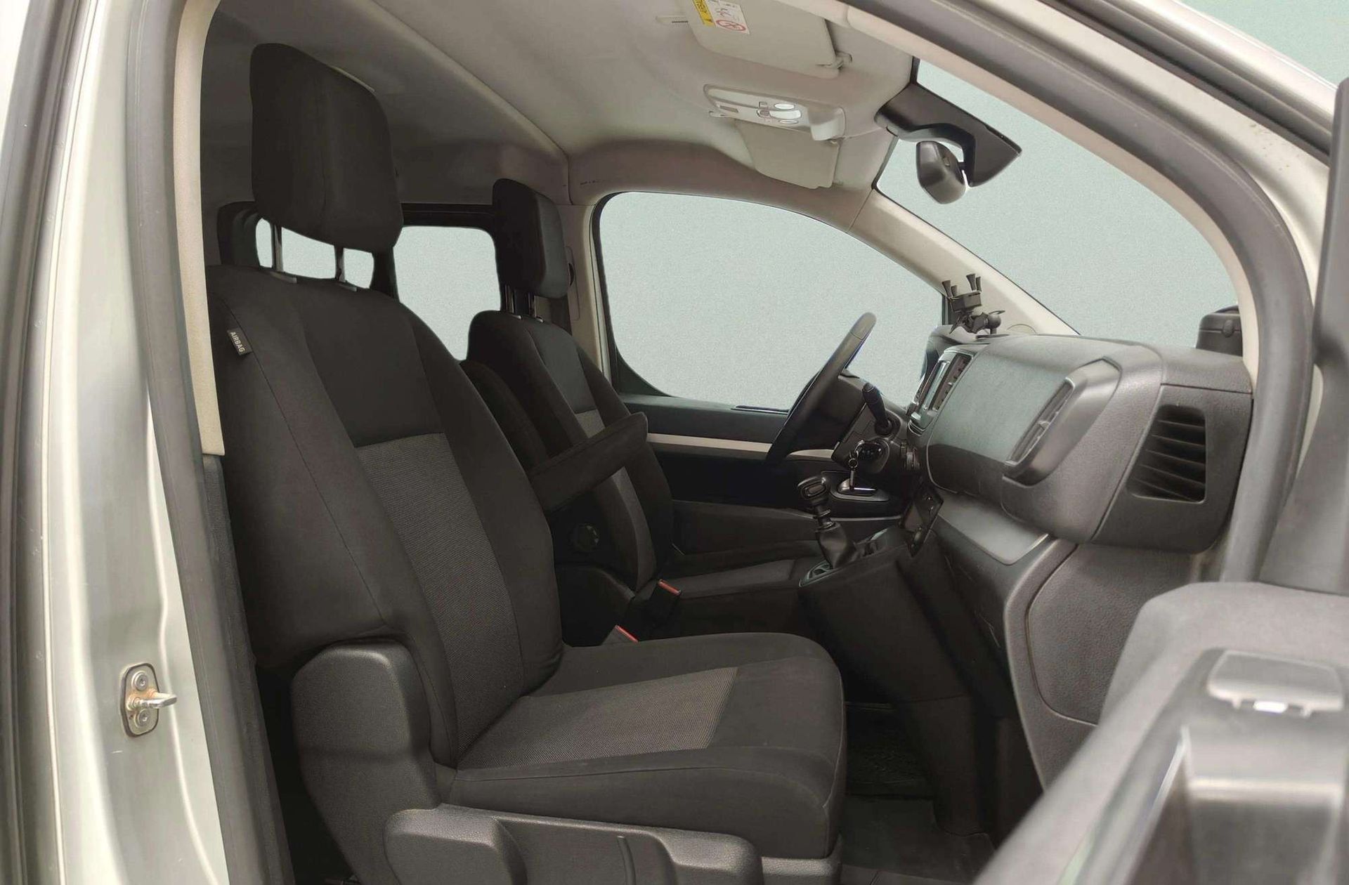 Peugeot Traveller 1.6 BlueHDi Business Compact - foto 16