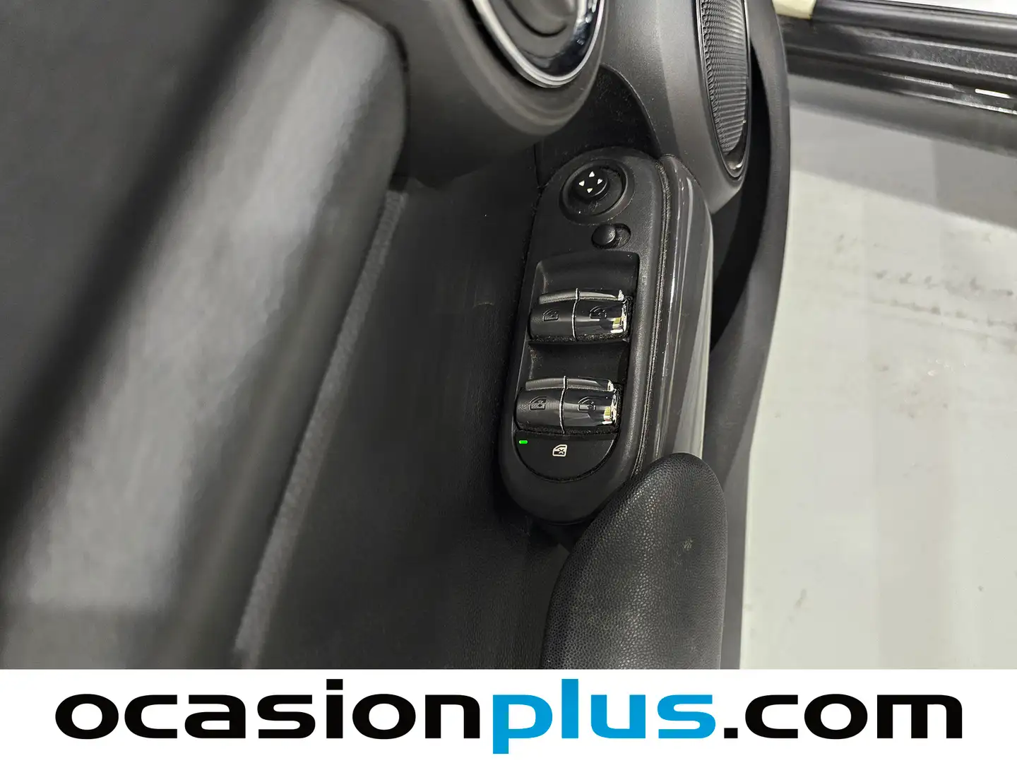 Foto Mini MINI MINI MINI 5 Puertas One (102 CV)