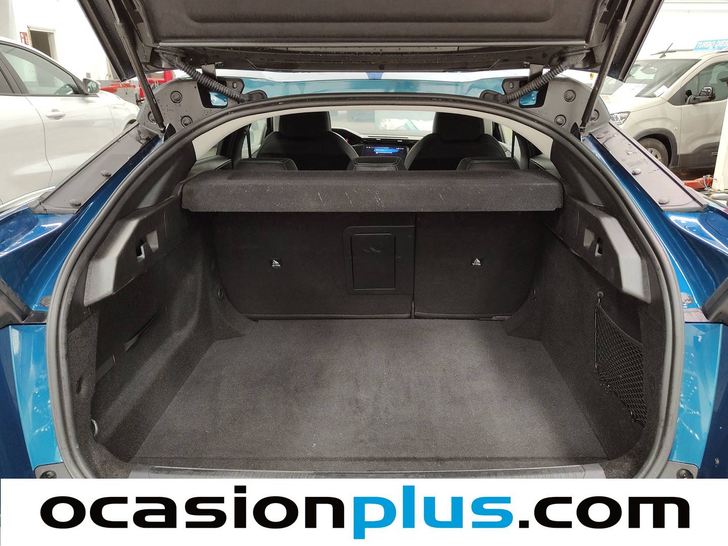Fotos maletero Peugeot 408 Peugeot 408 Allure Hybrid eDCS6 (136 CV)