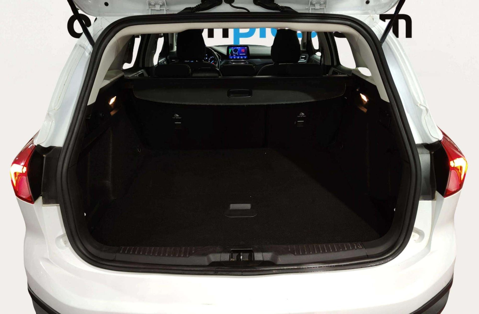 Ford Focus SportBreak 1.5 EcoBlue Active - foto 21