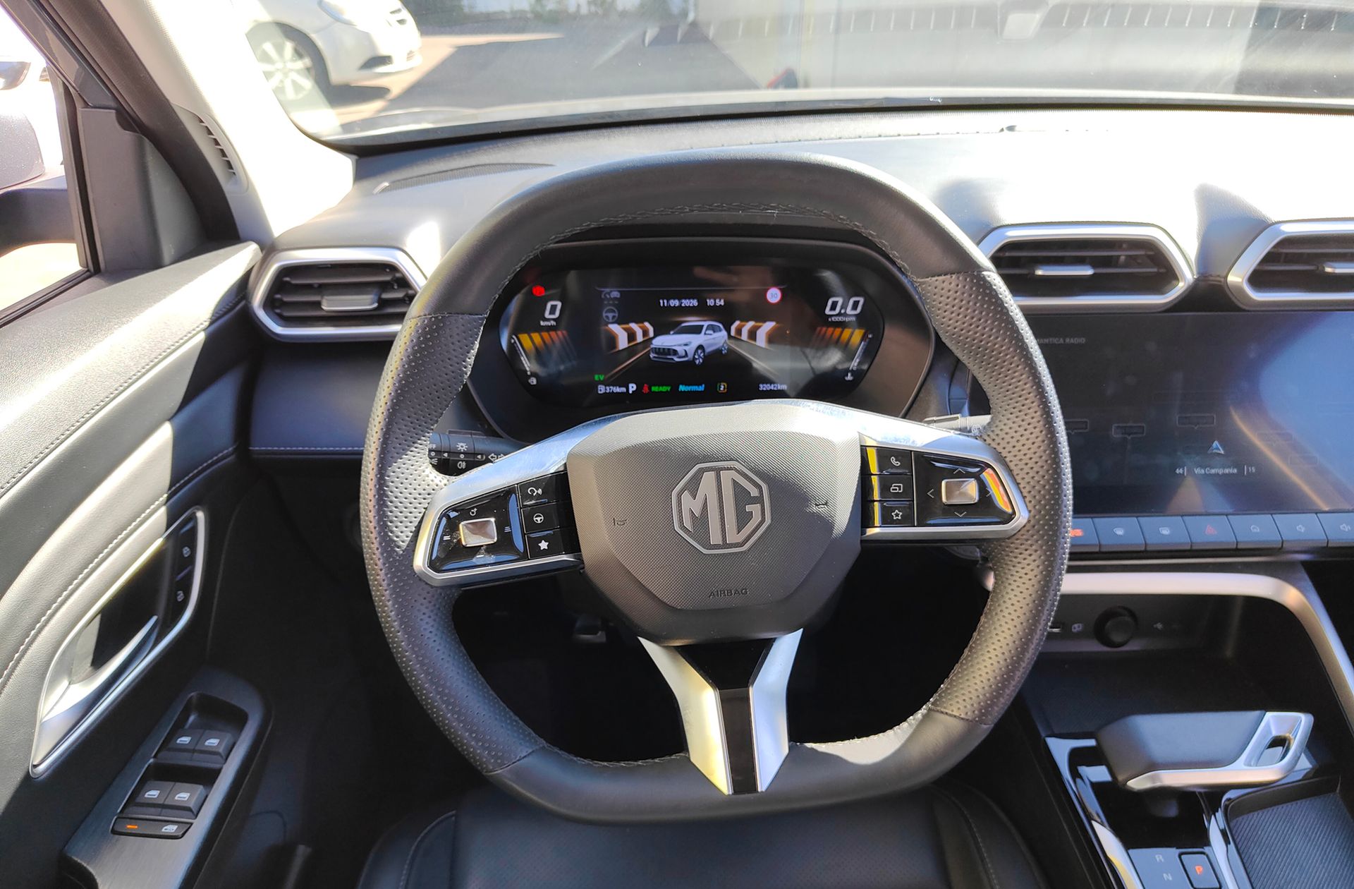MG ZS 1.5 Hybrid+ Luxury - foto 23