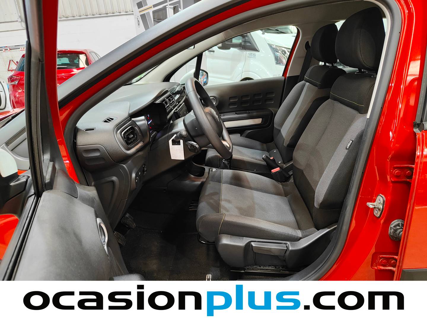Foto asientos delanteros Citroën C3 Citroën C3 PureTech 82 Feel (83 CV)