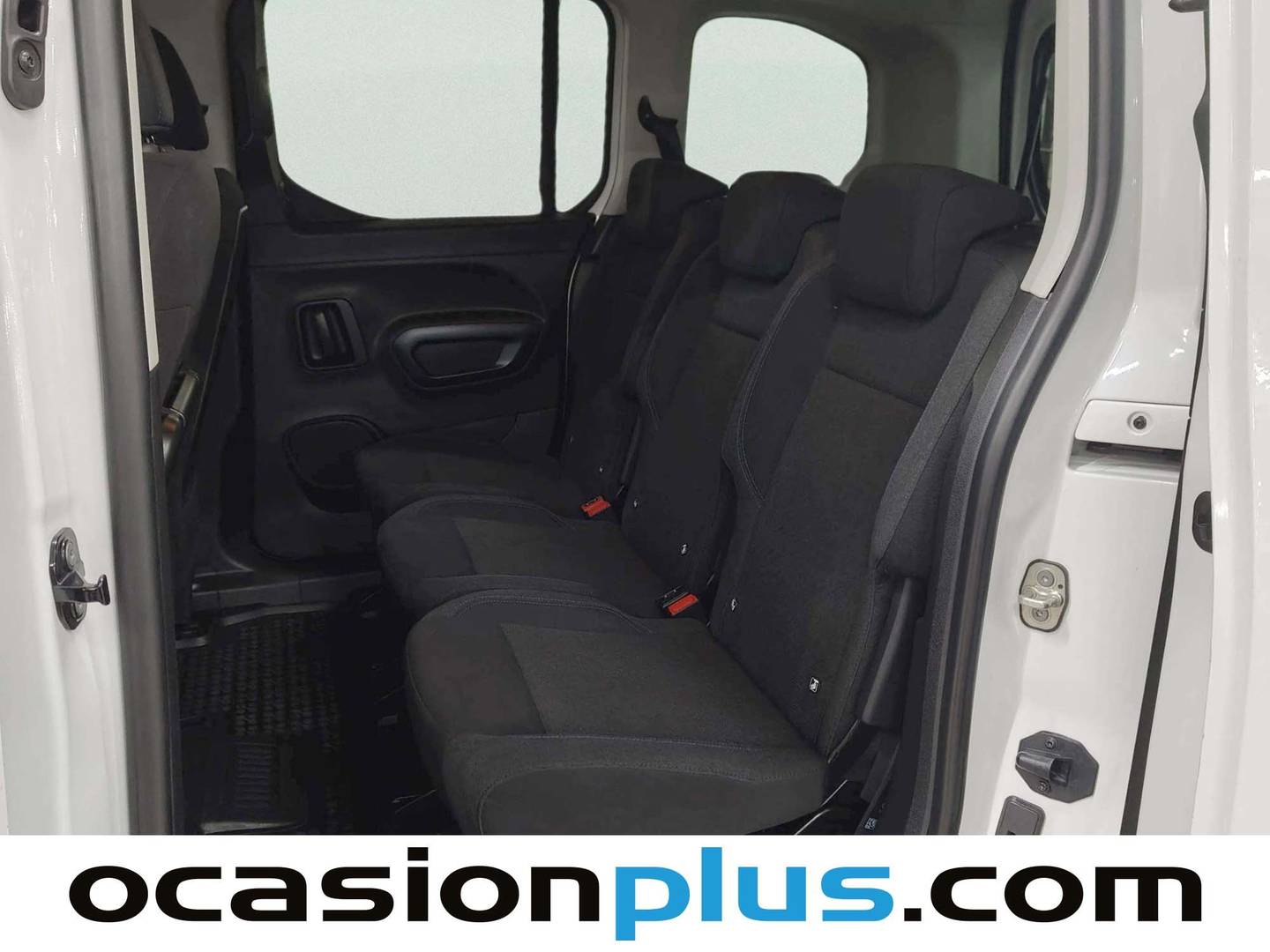 Foto asientos traseros Peugeot Rifter Peugeot Rifter PureTech Allure Standard (110 CV)