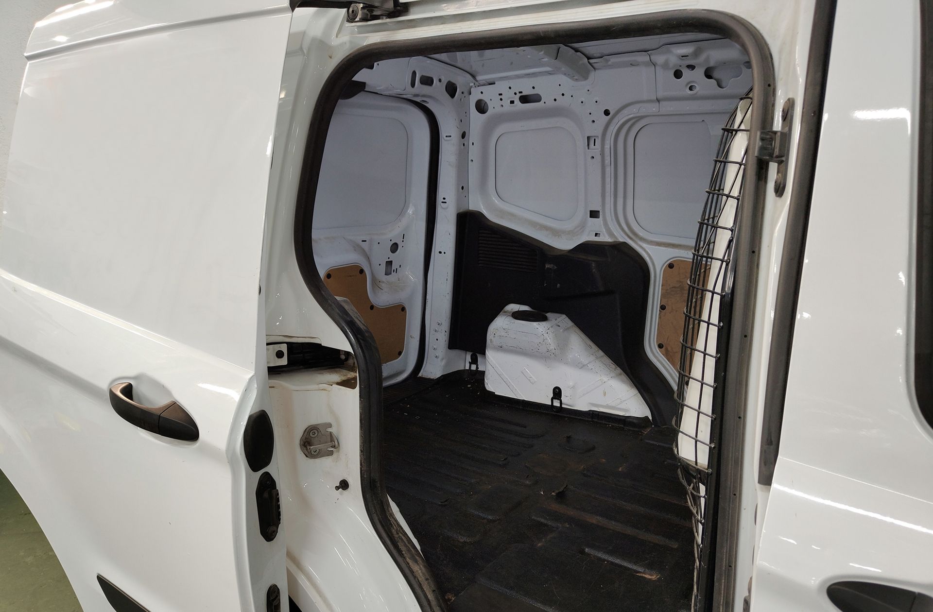 Ford Transit Furgon 1.5 TDCi Trend - foto 12