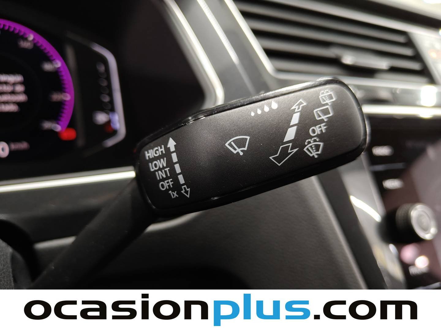 Foto Volkswagen Tiguan Volkswagen Tiguan Sport 1.5 TSI (150 CV) DSG Pack R-Line