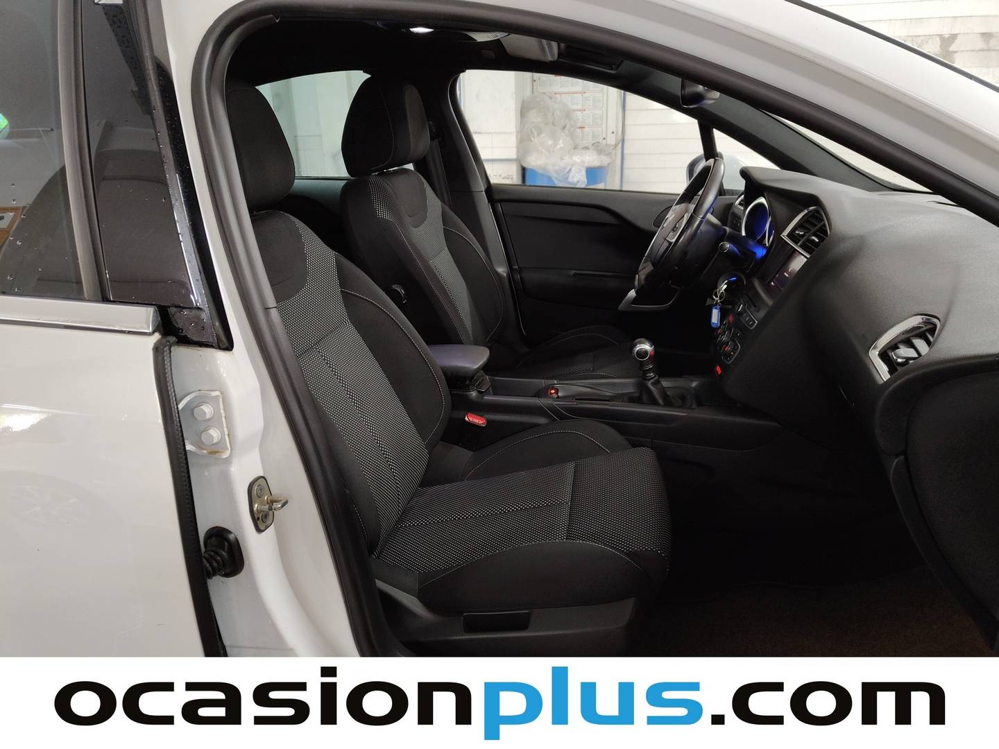 Foto DS DS 4 DS DS4 PureTech 130 S&S Desire (131 CV)