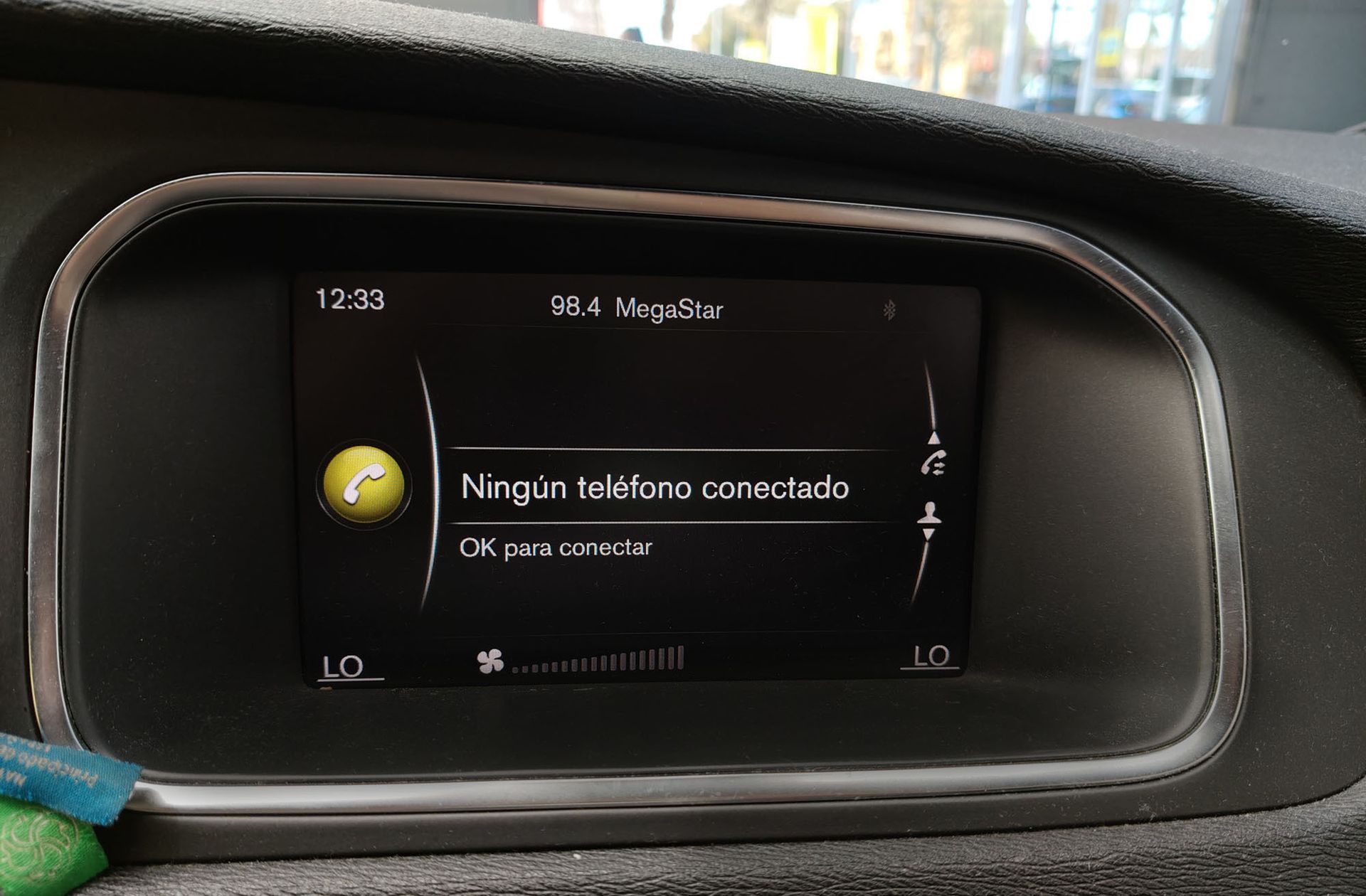 Volvo V40 R-Design Momentum - foto 29