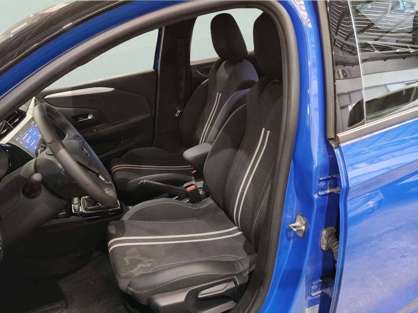 Foto asientos delanteros Opel Corsa Opel Corsa 1.2 T XHL GS (100 CV)